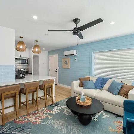 Beachfront Stay With Pool Access Bluefish 2